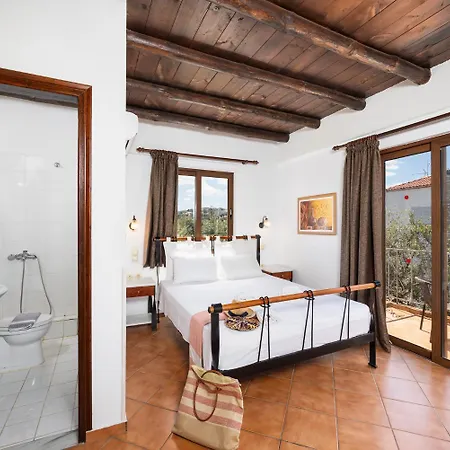 Tzina Villa Tavronitis (Crete)